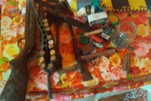 PERCHEZIȚII într-o localitate arădeană, doi bărbaţi au fost REȚINUȚI. Ce au descoperit POLIȚIȘTII