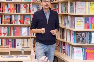 Interviu cu scriitorul constantean Alec Blenche, creatorul seriei de carti pentru copii cu Erus si prietenii sai: Prefer ca povestile sa fie locul frumos in care copiii gasesc un ideal“