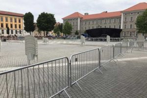 Concerte de RUSALII la Alba Iulia, cu măsuri de distanţare socială şi verificarea temperaturii la intrare: La ce evenimente pot participa albaiulienii duminică şi luni