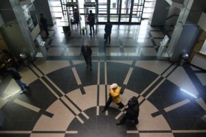 Ministerul Sanatatii, obligat sa asigure unui constantean medicamentul Bevacizumab (Avastin)