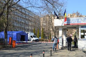 Spitalul Judeţean Satu Mare, jumătate gol, din cauza pandemiei de Coronavirus