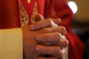 Mitropolitul Banatului cere slujitorilor bisericii să se roage în câmp pentru ploaie în a doua zi de Rusalii
