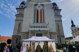 Slujba de Rusalii, oficiată de ÎPS Irineu la Catedrala Mare din Tîrgu Mureş