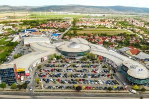 Cand s-ar putea redeschide mall-urile: Florin Cîţu: ,,90% se vor deschide din 15 iunie”