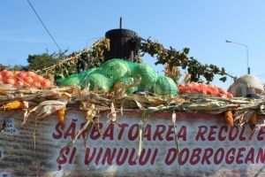 Primaria Constanta si Curtea de Conturi, la judecata. Sunt vizati banii aruncati pe tiparituri de promovare a evenimentului “Sarbatoarea Recoltei si a Vinului (documente) 