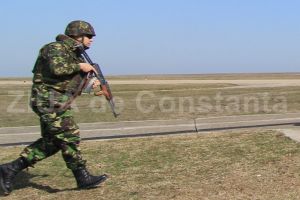 Sondaj de opinie: Sunteti de acord ca militarii romani sa fie trimisi in continuare in teatrele de operatii din Afganistan?