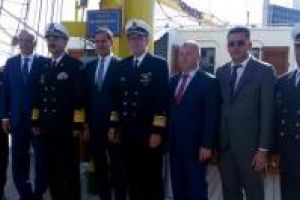 Autoritatile locale au participat la ceremonialul prilejuit de sosirea acasa a Navei-scoala Mircea“