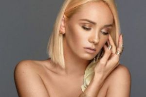 MARIA CONSTANTIN în imagini INCENDIARE. Galerie foto