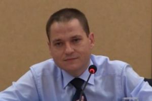 Încă o GAFĂ în rândul MINIŞTRILOR. I-a făcut pe toţi pe RÂDĂ CU LACRIMI