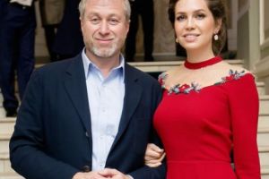 Miliardarul rus Roman Abramovici s-a UMPLUT de bani în România