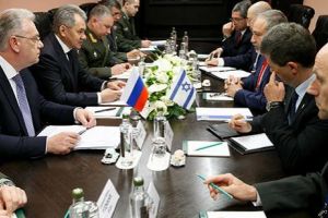 Ministrul Apărării din Rusia face prima vizită oficială în Israel. Discuţiile se vor axa pe Iran şi Siria 