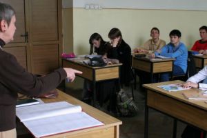 Ce nereguli au fost descoperite in unitatile de invatamant din Prahova. Vezi RAPORTUL Prefecturii