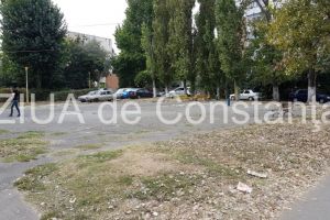 Primaria Constania a inceput demolarea locurilor de joaca din Constanta. Pe lista un loc de joaca de la Brotacei