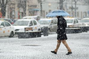 PROGNOZA METEO. Vreme rece în următoarele zile. Ninge în Ploiesti
