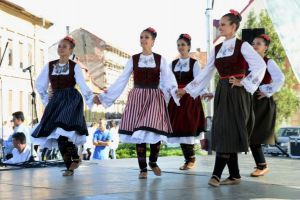 18 decembrie – Ziua minorităţilor naţionale