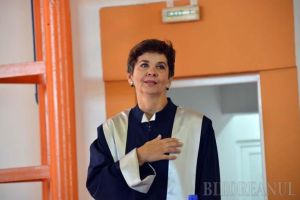 Sorbonei ţopăitori: Universitatea din Oradea şi-a făcut… ansamblu de dansuri populare