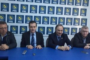 Ludovic Orban, Florin Roman şi Gabriel Pleşa, invitaţi de Ioan Lazăr să se înscrie în ALDE: Am avut discuţii constructive cu mulţi din Alba
