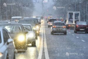 ANM: Lapoviţă şi ninsoare în majoritatea regiunilor după 19 decembrie până în Ajunul Crăciunului şi în ultima zi din an
