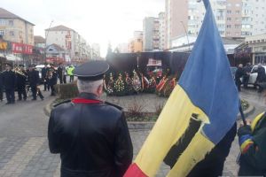 Revoluţia din Decembrie 1989 comemorată, joi, la Alba Iulia. PROGRAMUL evenimentului organizat de Prefectura Alba