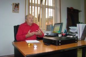 Paşi în vederea realizării alimentării cu apă şi a canalizării în satul Araci