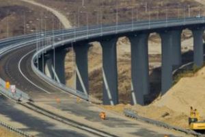 Corin Creţu: România a pierdut 800 de mil. de euro din banii europeni pentru drumuri