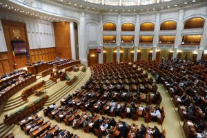 Bugetele locale, lăsate fără bani: Parlamentul a respins creşterea cotelor defalcate din impozitul pe venit