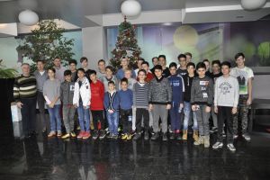 Copiii FCM Bacău, vizitaţi de Moş Crăciun