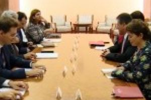 Guvernul a semnat contracte de finantare de peste 1,3 miliarde de lei