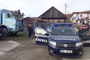 Elevii Şcolii Gimnaziale „Sfântu Ilie” , în vizită la jandarmii topliţeni