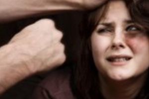 Un barbat de 21 de ani a violat o minora de 14 ani / Acesta a fost prins de politisti
