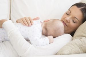 Legea privind stabilirea plafonului maxim al indemnizaţiei pentru creşterea copilului la 8.500 de lei, promulgată