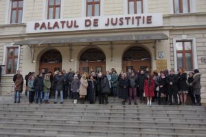 Protest al judecătorilor şi procurorilor suceveni