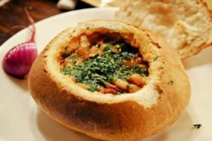Alimentaţia copiilor sub lupă. Pâinea noastră cea cu toate E-urile