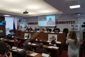 Alexandru Oprea şi Liviu Muşat au semnat un contract de 20 de milioane de lei pentru reabilitarea Curţii Domneşti