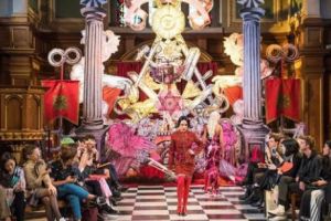 Săptămâna modei la Londra sub însemnele SATANICE şi MASONICE. Imaginile sunt ŞOCANTE