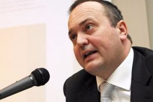 Un fost director al Ministerului Economiei, acuzat că ar fi luat mită beton, află decizia definitivă pe 9 ianuarie 2018