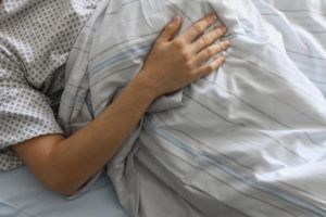 Un pacient a murit după ce s-a aruncat de la etajul unui spital