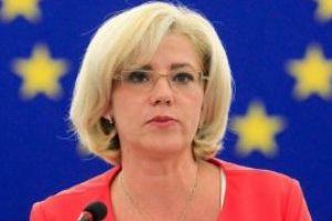 Corina Cretu: Peste 60% din investitiile publice din Romania sunt create prin fonduri europene