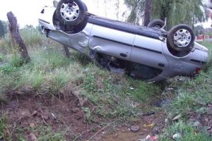 ACCIDENT rutier, la Daia Română. Un şofer s-a răsturnat cu maşina în afara unui drum de hotar