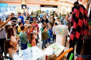 A doua ediţie a ”Târgului de Activităţi Extraşcolare”, la Shopping City Suceava