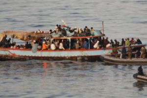 Primii REFUGIAȚI care fug de SCLAVIA din Libia au ajuns la Paris 