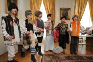 Concurs de teatru istoric, pentru elevi, la „Casa Mureşenilor”