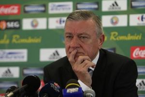 Discurs dur îndreptat spre Anghel Iordănescu: „A lăsat Generaţia de Aur pentru că i-au cerut-o George Maior şi Gabi Oprea”