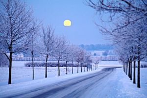 Semnificaţia solstiţiului de iarnă. Tradiţii şi obiceiuri în cea mai scurtă zi a anului