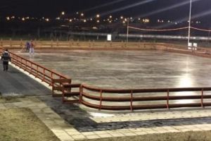 S-a deschis patinoarul din Parcul Municipal Vest. Vezi aici PROGRAMUL si TARIFELE. 