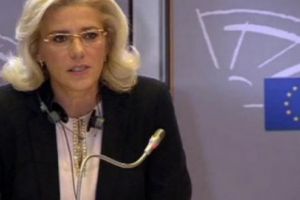 Corina Creţu, JIGNITĂ ca pe maidan la ASE: „Pupaţi-i în c.r, băi, vorbiţi frumos. Suntem vai de mama noastră” - VIDEO 