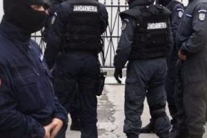 PERCHEZIȚII la PERSOANE BĂNUITE de DELAPIDARE. PREJUDICIU COLOSAL 