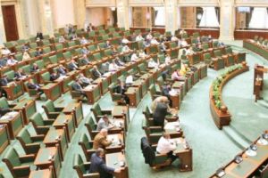 Legile Justiţiei. PMP nu participă la plen. Opoziţia cere retragerea proiectelor. Majoritatea din Senat, refuză