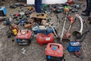 Sighetu Marmatiei: Perchezitie la o persoana banuita de comiterea mai multor furturi din locuinte