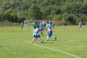 CS Hunedoara conduce confortabil în Campionatul Judeţean şi speră la revenirea în Liga a 3-a